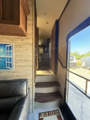 2019 Forest River ROCKWOOD SIGNATURE ULTRA LITE 8290BS photo 28