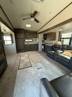 2019 Forest River ROCKWOOD SIGNATURE ULTRA LITE 8290BS photo 14