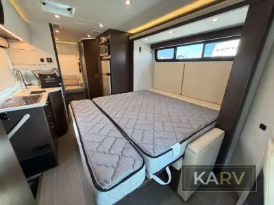 2017 Leisure Travel Unity U24FX photo 24