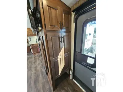 2025 Outdoors Timber Ridge Titanium Series 28BKS photo 11