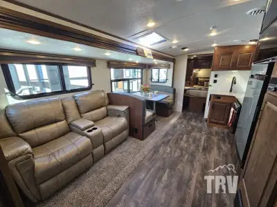 2025 Outdoors Timber Ridge Titanium Series 28BKS photo 5