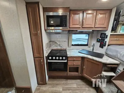 2023 Northwood Mfg Arctic Fox Camper 990 Wet Bath photo 9