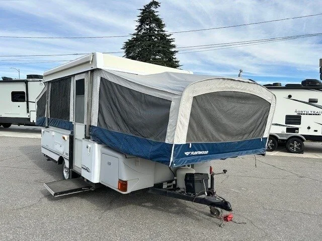 2008 Fleetwood AMERICANA CHEYENNE exterior