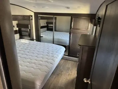 2020 Jayco EAGLE 321RSTS photo 26