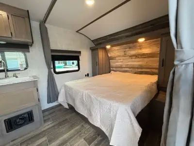 2022 Gulf Stream KINGSPORT 248BH photo 5