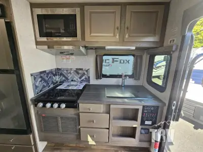 2026 Northwood Mfg Arctic Fox Camper 865 photo 10