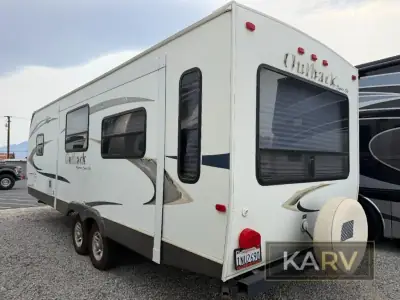 2010 Keystone Outback 268RL photo 5
