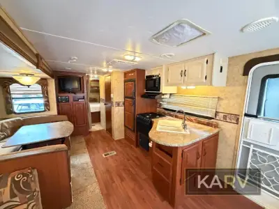 2010 Keystone Outback 268RL photo 12
