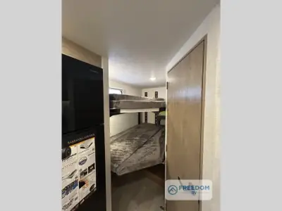 2027 Ember Overland Series 221MSL photo 48