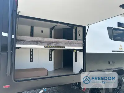 2027 Ember Overland Series 221MSL photo 14