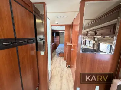 2006 Fleetwood Expedition 37U photo 23