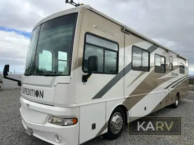 2006 Fleetwood Expedition 37U photo 6