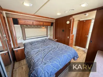 2006 Fleetwood Expedition 37U photo 32