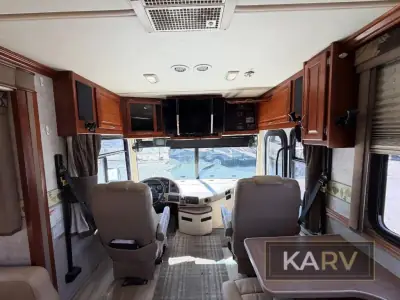 2006 Fleetwood Expedition 37U photo 39