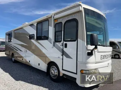 2006 Fleetwood Expedition 37U