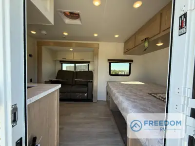 2026 Ember E-Series 19ETS photo 22