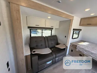 2026 Ember E-Series 19ETS photo 60