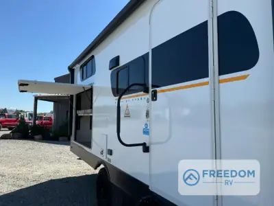 2026 Ember E-Series 19ETS photo 12