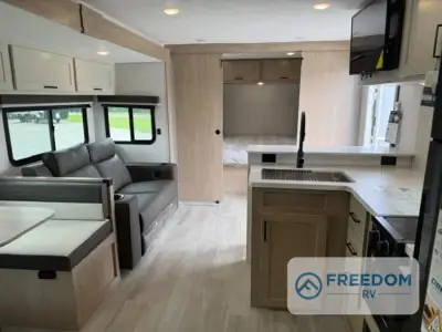 2026 Ember E-Series 26ETS photo 46