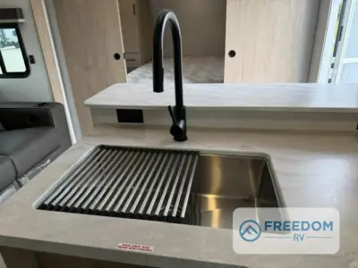 2026 Ember E-Series 26ETS photo 26
