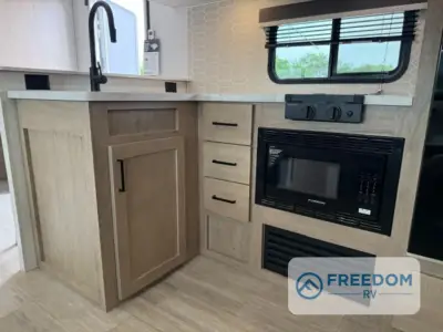 2026 Ember E-Series 26ETS photo 28