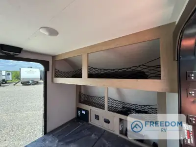 2026 Ember E-Series 12RK photo 28