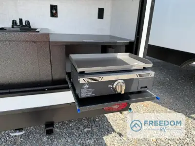 2026 Ember E-Series 12RK photo 16