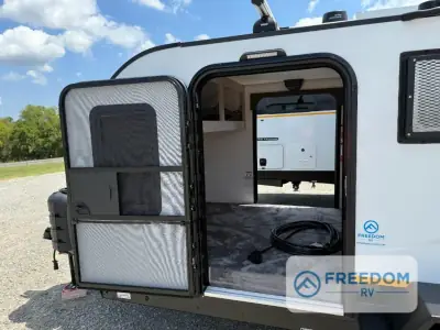 2026 Ember E-Series 12RK photo 19