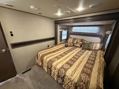 2016 Grand Design Solitude ST321RL photo 22