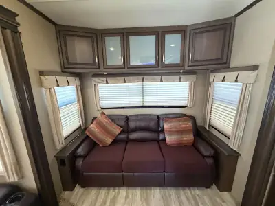 2016 Grand Design Solitude ST321RL photo 11
