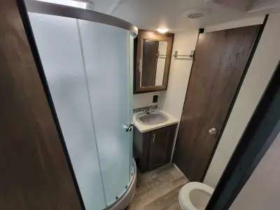 2019 Forest River CHEROKEE GREY WOLF 22RR photo 21