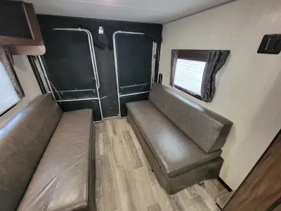 2019 Forest River CHEROKEE GREY WOLF 22RR photo 16