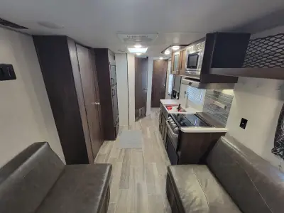 2019 Forest River CHEROKEE GREY WOLF 22RR photo 17