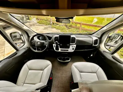 2023 Thor Motor Coach Tellaro 20K photo 14