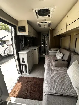 2023 Thor Motor Coach Tellaro 20K photo 17