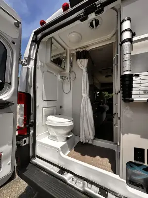 2023 Thor Motor Coach Tellaro 20K photo 45