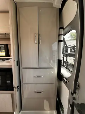 2023 Thor Motor Coach Tellaro 20K photo 41