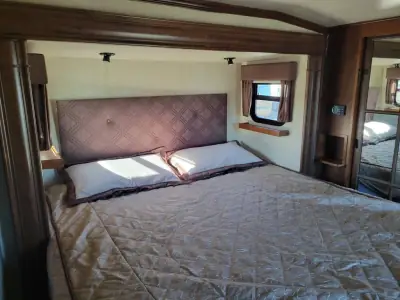2016 Heartland BIG HORN 3010RE photo 20