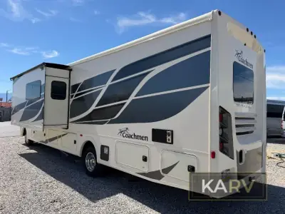2023 Coachmen Mirada 35OS photo 15