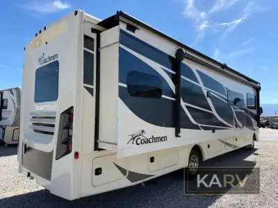 2023 Coachmen Mirada 35OS photo 12