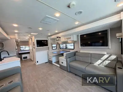 2023 Coachmen Mirada 35OS photo 18