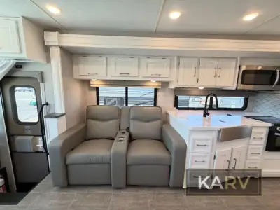 2023 Coachmen Mirada 35OS photo 22