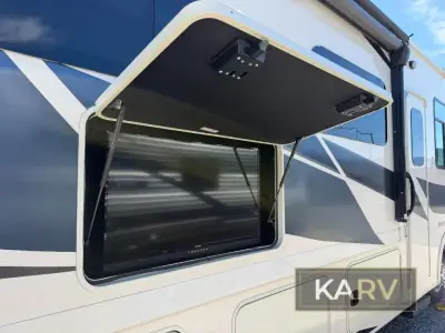 2023 Coachmen Mirada 35OS photo 7