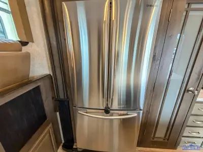 2019 Keystone Montana 3791RD photo 15