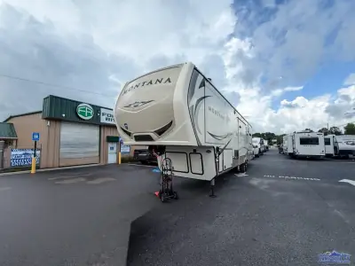 2019 Keystone Montana 3791RD photo 5