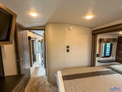 2019 Keystone Montana 3791RD photo 35