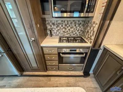 2019 Keystone Montana 3791RD photo 37