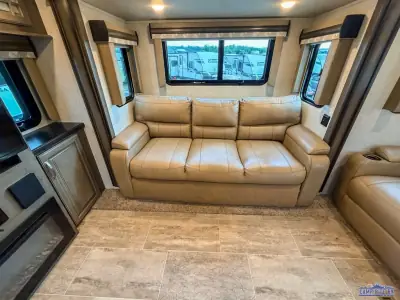 2019 Keystone Montana 3791RD photo 17
