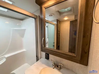 2019 Keystone Montana 3791RD photo 25