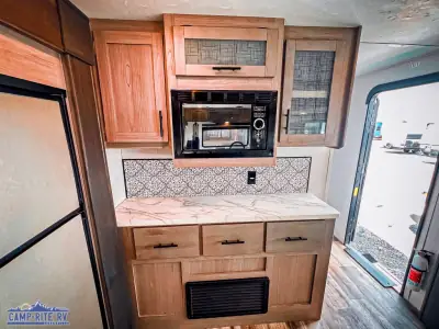 2022 Dutchmen Coleman Light 2955RL photo 23